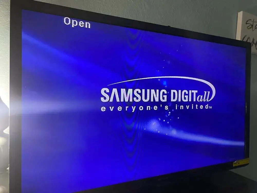 Samsung DVD-V5650 DVD/VCR Combo Player NO vcr